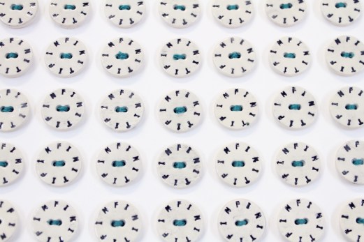 Celine Notheaux - Bouton infinitif- ceramique